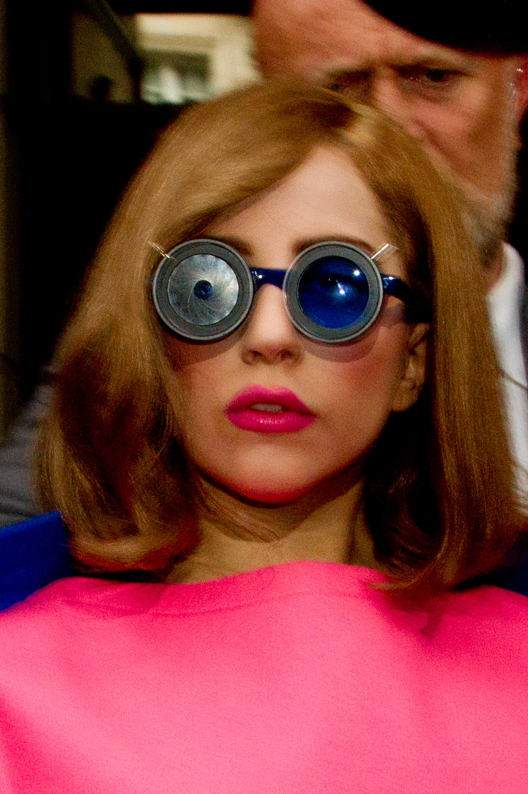 Lady Gaga cu păr castaniu