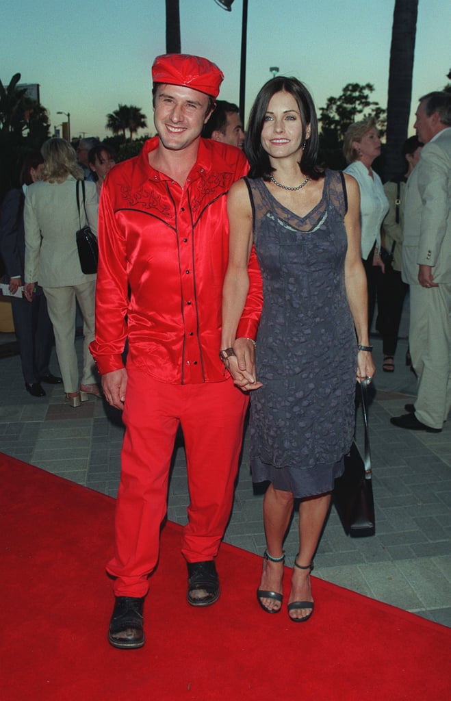 柯特妮·考克斯的女儿穿她的衣服从90年代