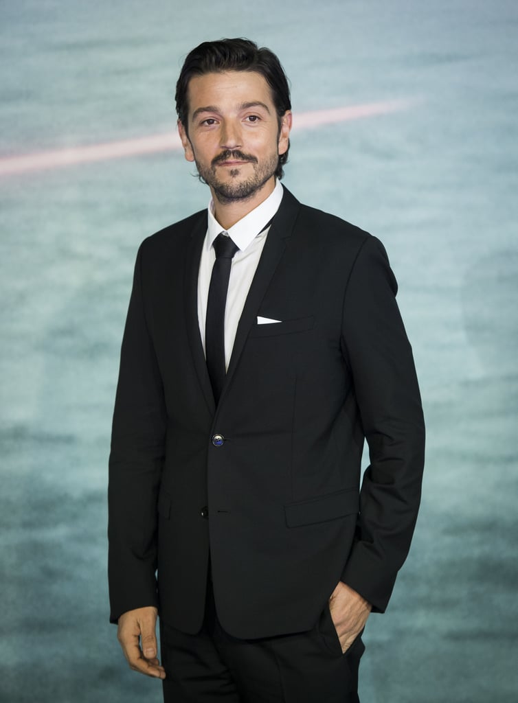 Sexy Diego Luna Pictures