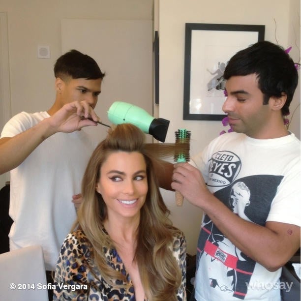 Modern Family's Sofia Vergara shared a photo while getting glam for the Golden Globes.
Source: Instagram user sofiavergara