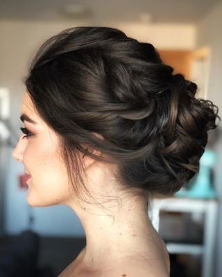 wedding hairstyle messy bunimage