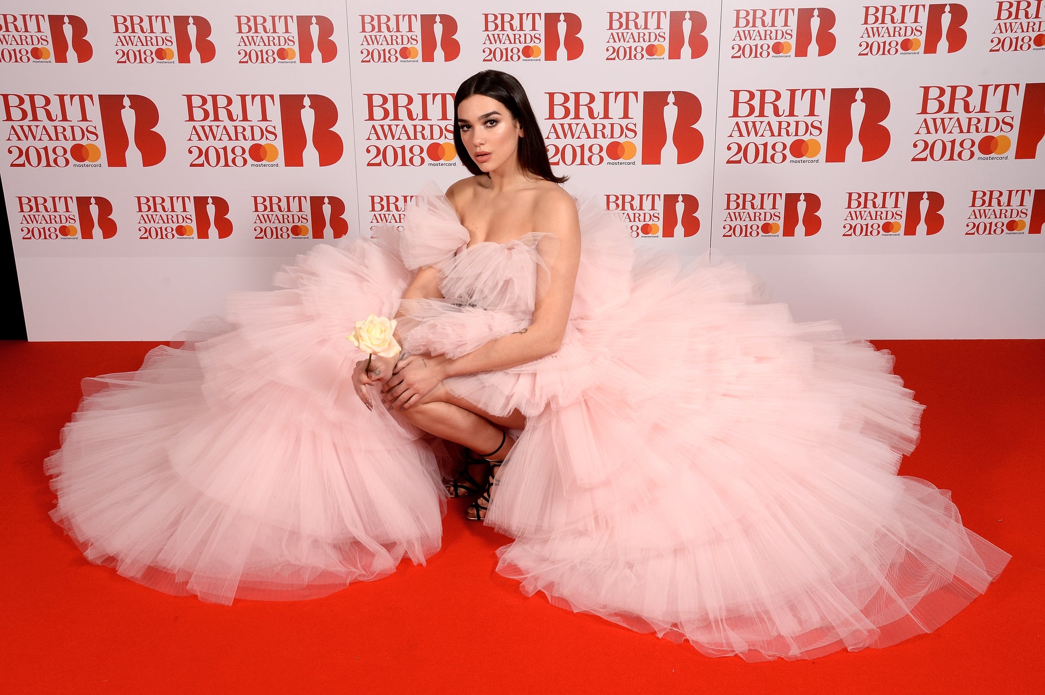 Dua Lipa in Giambattista Valli at the Brit Awards 2018 | POPSUGAR Fashion UK
