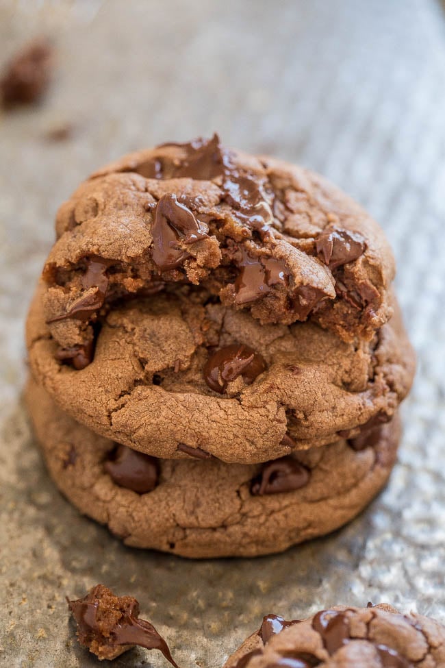 Soft and Chewy Nutella Chocolate Chip Cookies