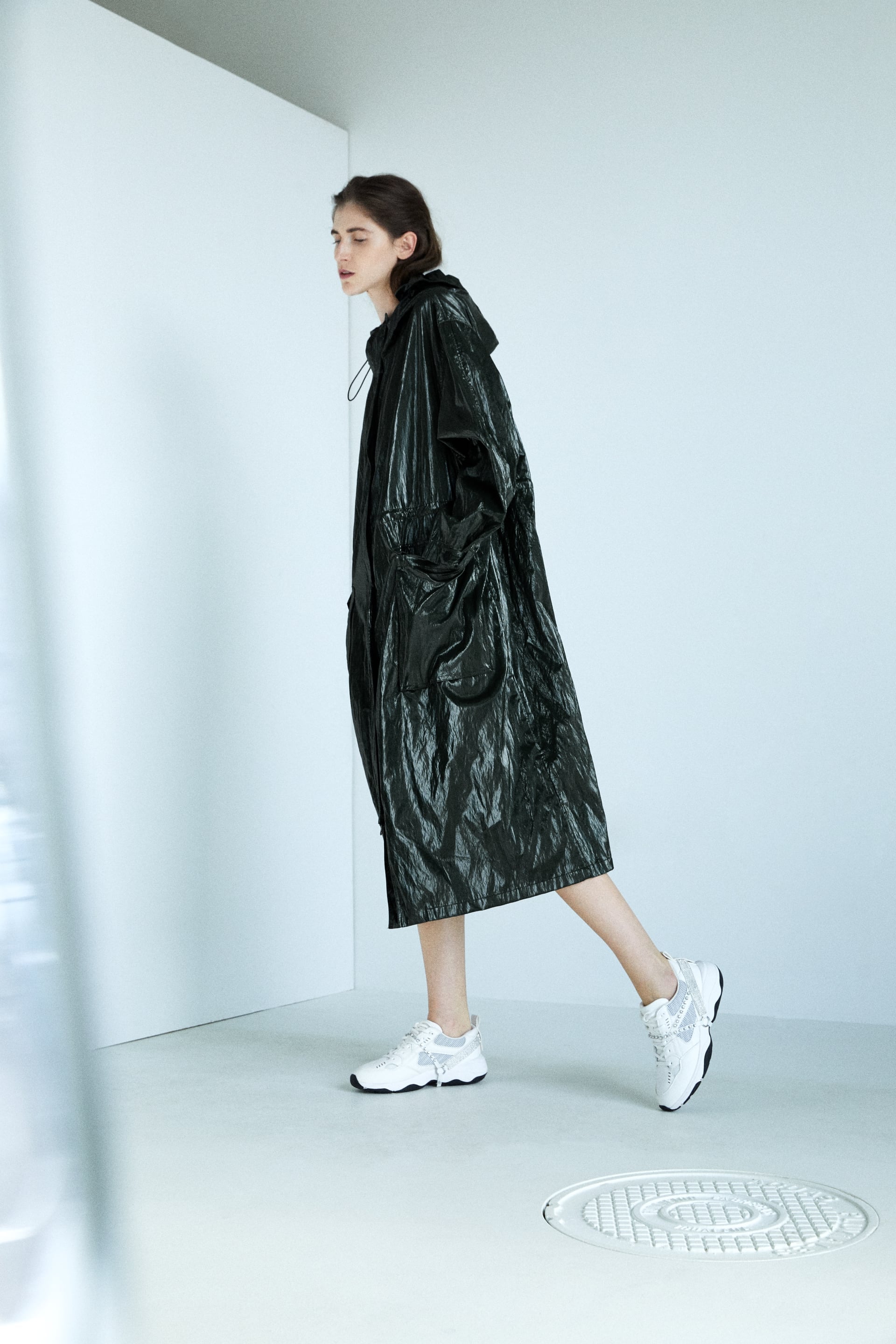 pull&bear Multi Piece Urban Sneakers, The '90s Mom Sneaker Isn't Just a  Shoe — Issa Whole 2020 Style Vibe