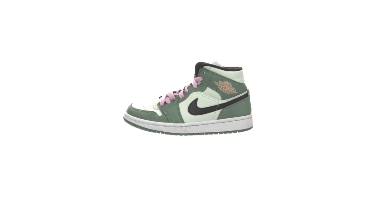 Air Jordan 1 Mid | How to Style Air Jordans | 13 Outfit Ideas | POPSUGAR Fashion Photo 23 Air Jordan 1 Mid