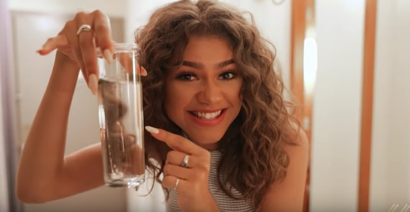 zendaya curly weave