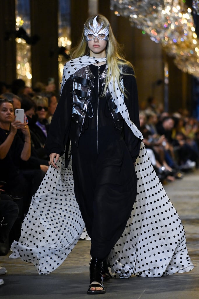 Louis Vuitton Spring 2022 Look 32