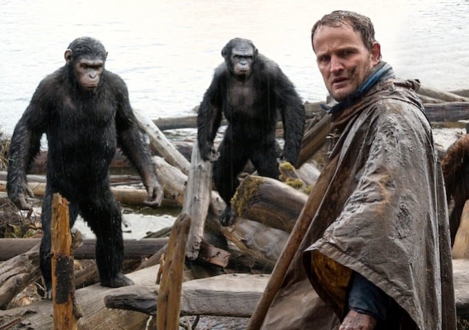 Malcolm (Jason Clarke) encounters a couple of apes.