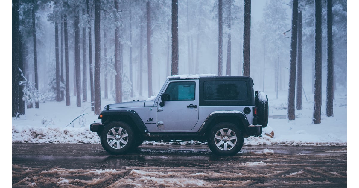 Melt the ice on your car with a vinegarwater mixture. Car Hacks