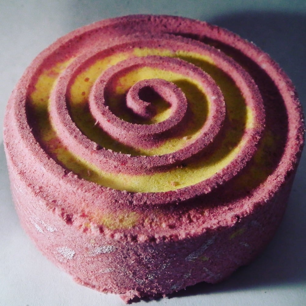 Niño Envuelto Bath Bomb ($6)