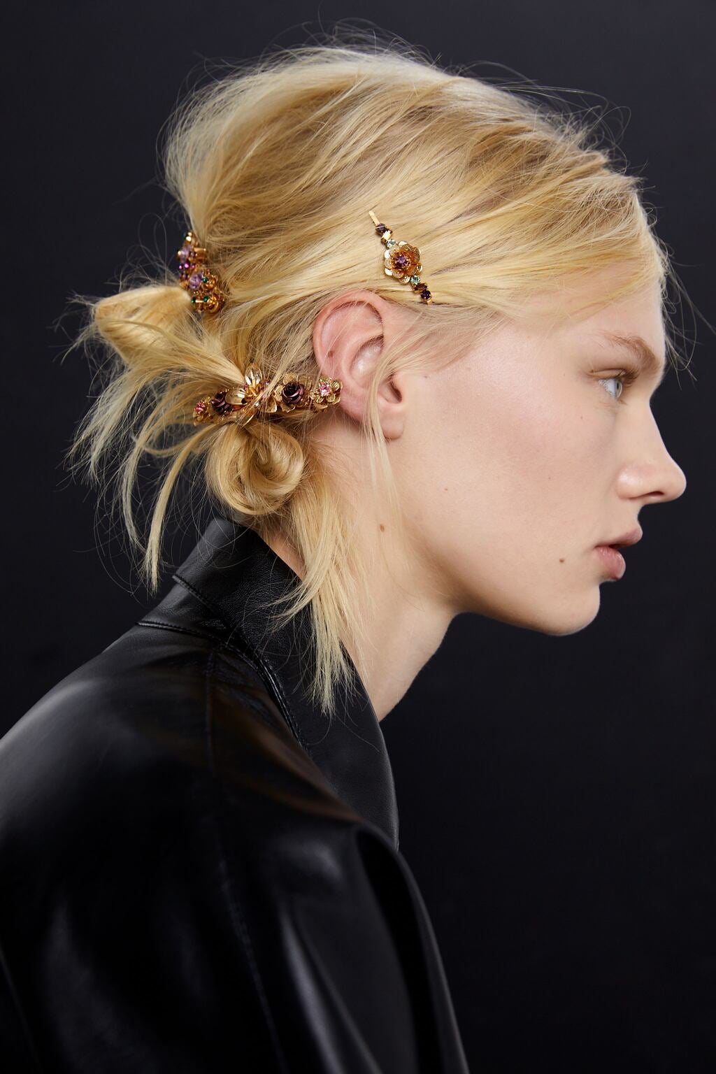 How to Wear a Barrette in 6 Barrette Hairstyles  LOréal Paris