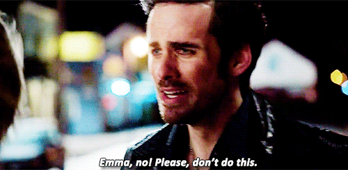 And decides to take the evil injection for the team, despite Hook's begging. Let the record show: I would not have left that face.