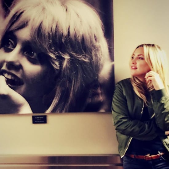 Kate Hudson Poses With Goldie Hawn's Photo on Instagram 2016