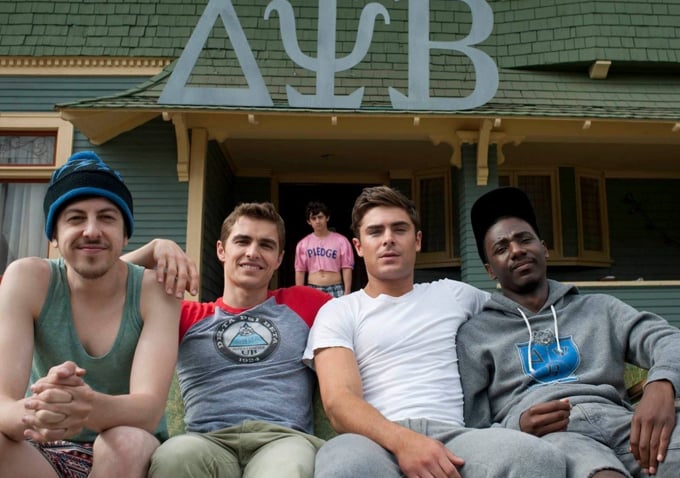 As Teddy, Efron is the (supersexy) frat president.