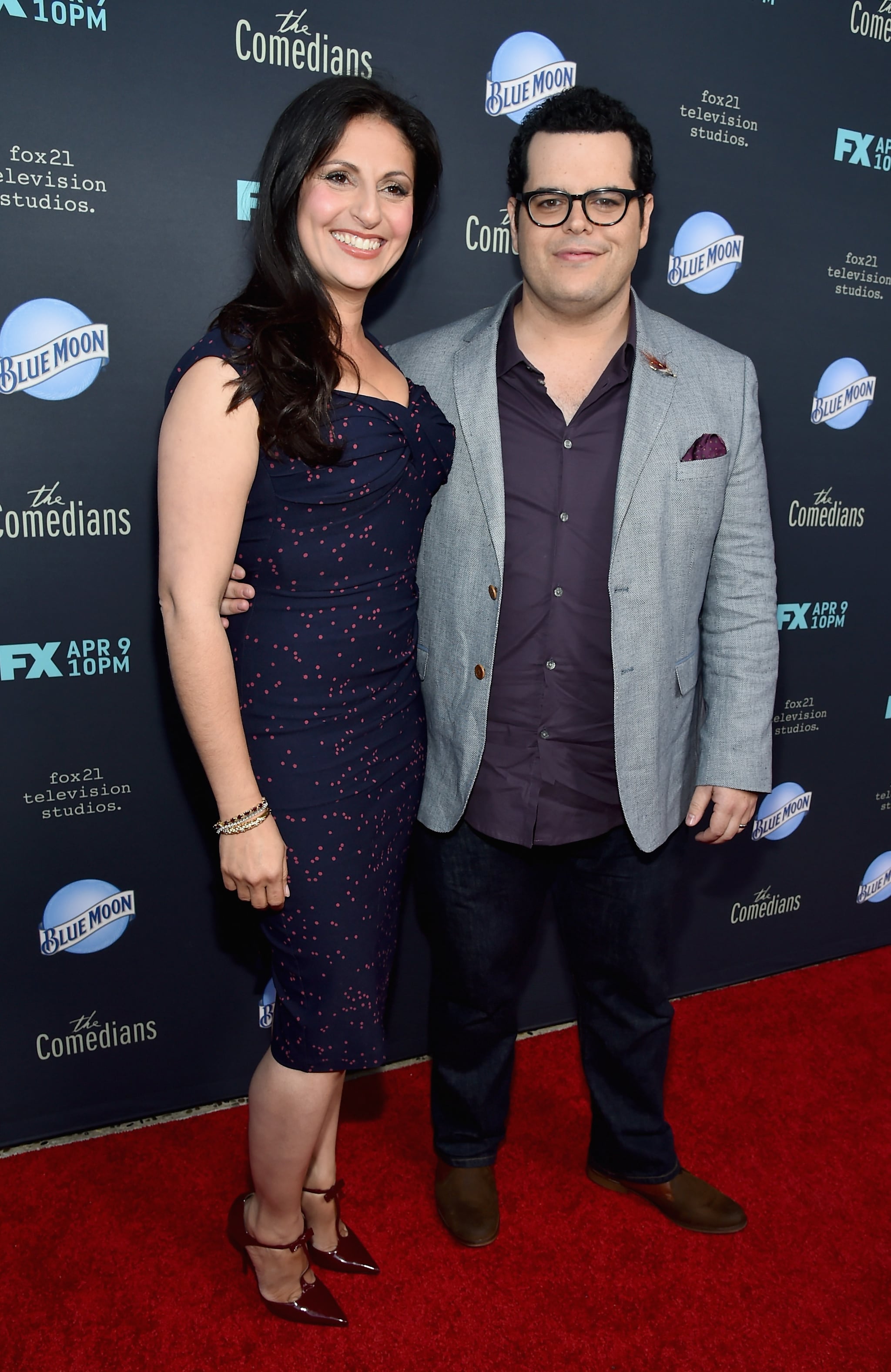 Celebrity Entertainment Josh Gad And Ida Darvish Actually Played A Married Couple Before Coupling Up In Real Life Popsugar Celebrity Photo 10