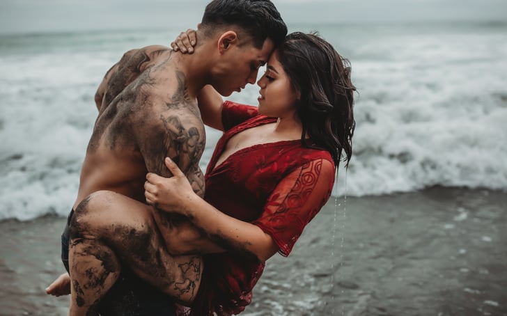 Romantic Beach Couple Pictures