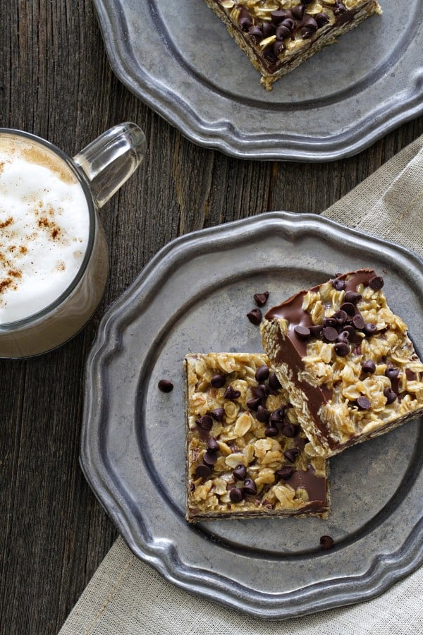 No-Bake Chocolate Peanut Butter Oatmeal Bars