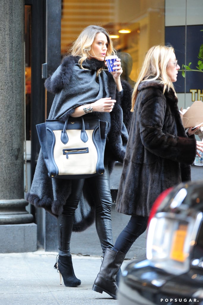 Blake Lively Pregnant Walking Through NYC | Pictures