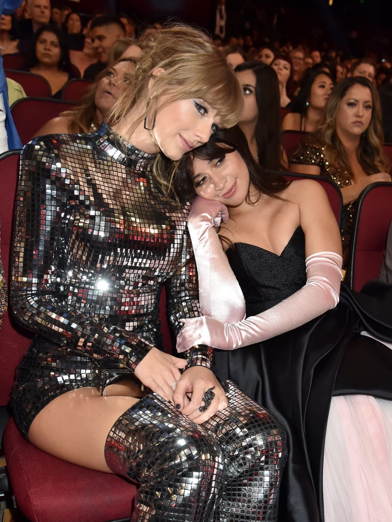 Taylor Swift at the 2018 American Music Awards