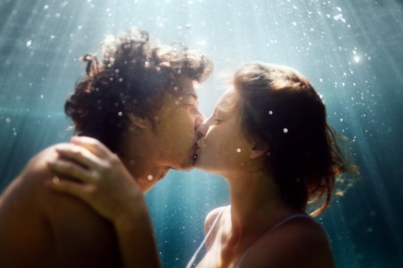 Kiss underwater.