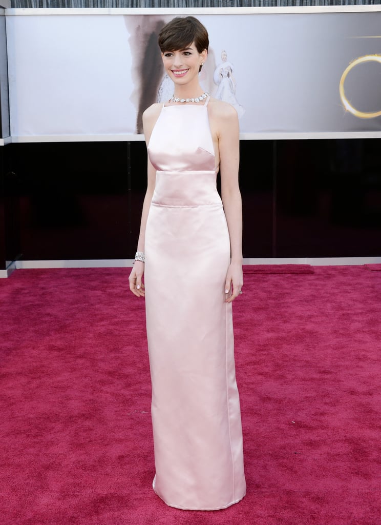 Anne Hathaway on the red carpet at the Oscars 2013.
Anne Hathaway on the red carpet at the Oscars 2013.