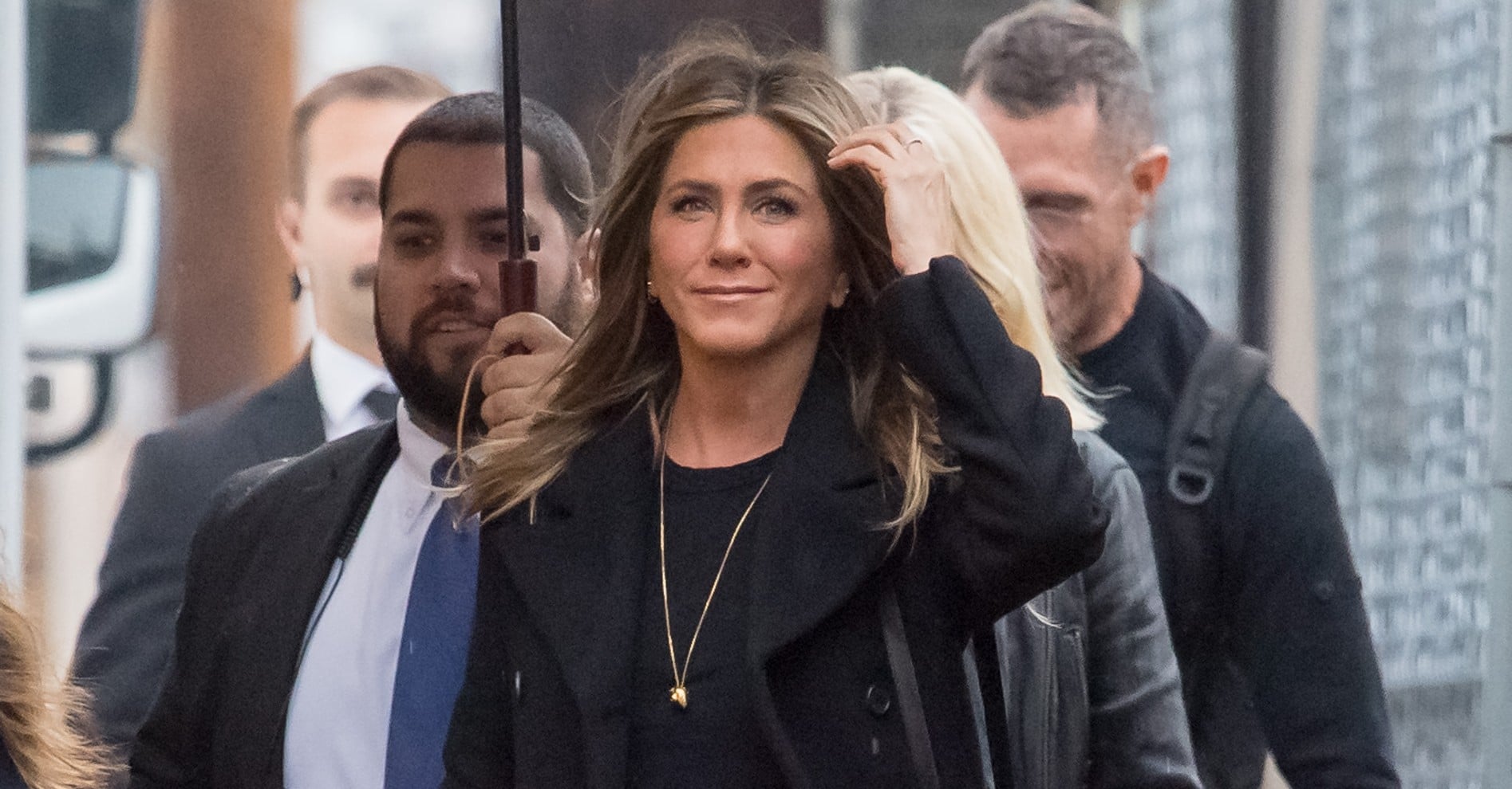 Jennifer Aniston's Crossbody Bag Is The Staple You Can Always Count On
