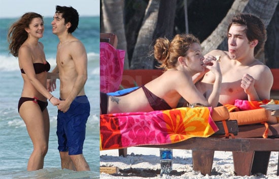 Drew Barrymore and Justin Long in Mexico Drew Barrymore and Justin Long in Mexico
