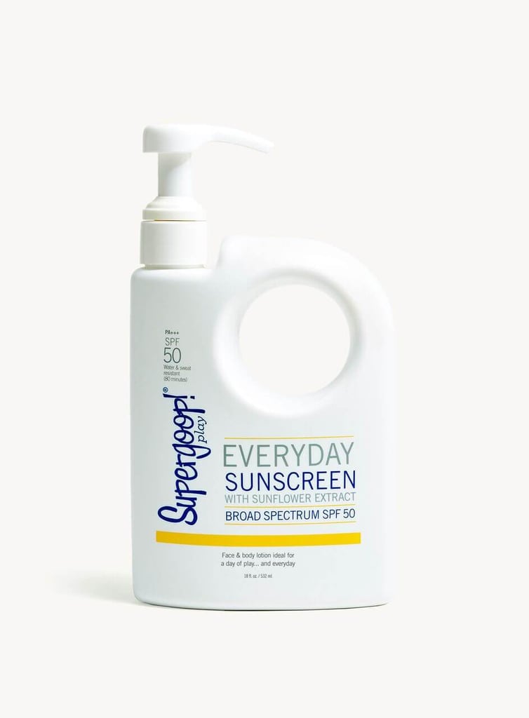 Pick Simple Sunscreens to Prevent Acne