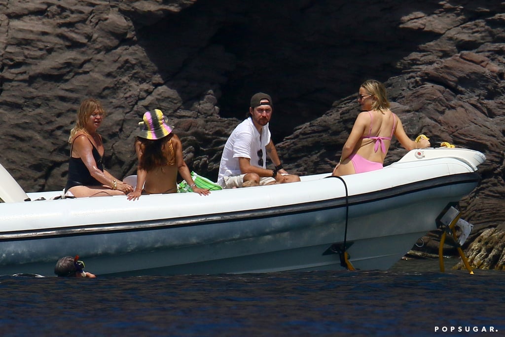 Kate Hudson and Goldie Hawn on Vacation in Italy Photos 2019