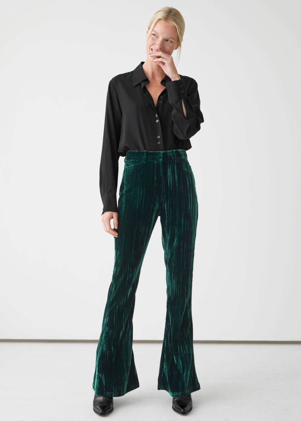 Burgundy Aurelia velvet trousers | Asceno | MATCHES UK