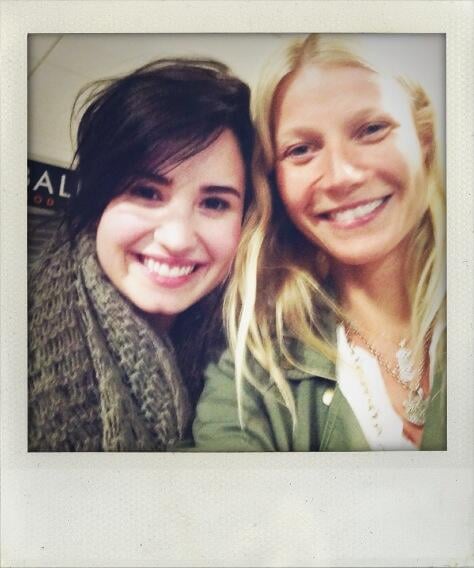 When Gwyneth Paltrow saw Demi Lovato on her flight in 2013, she just had to take a selfie.