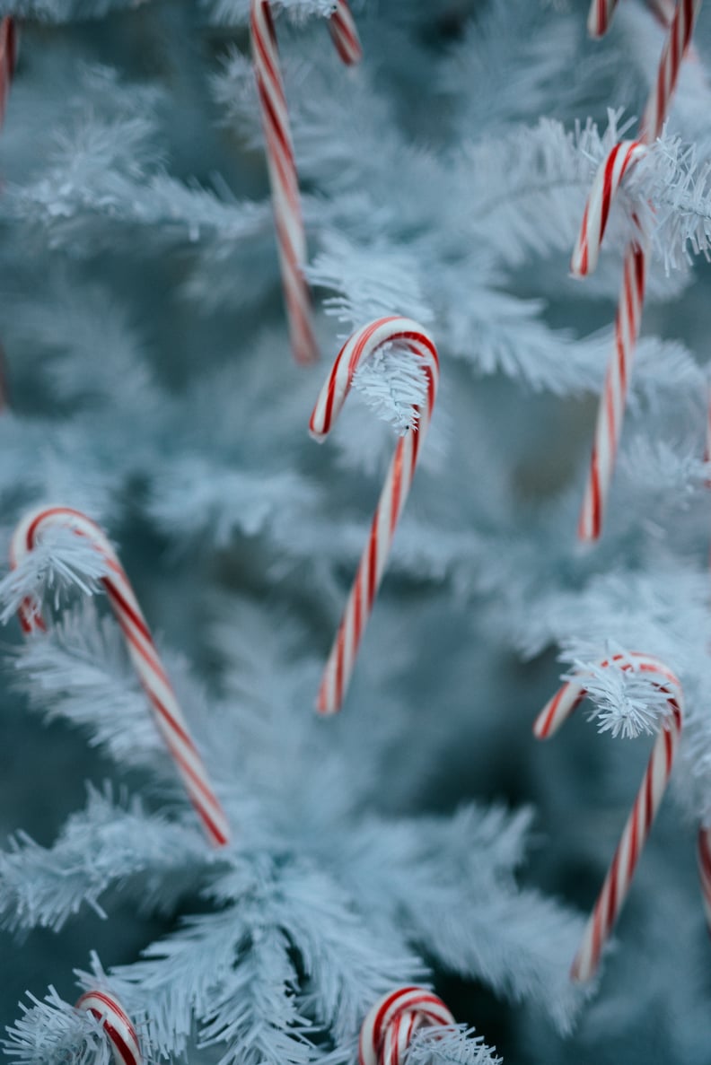 iPhone Christmas Wallpaper: Candy Cane