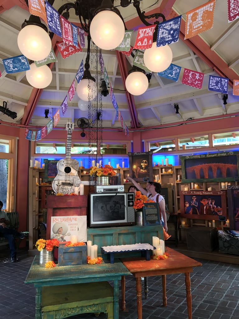 The gazebo inside is filled with scenes from the movie