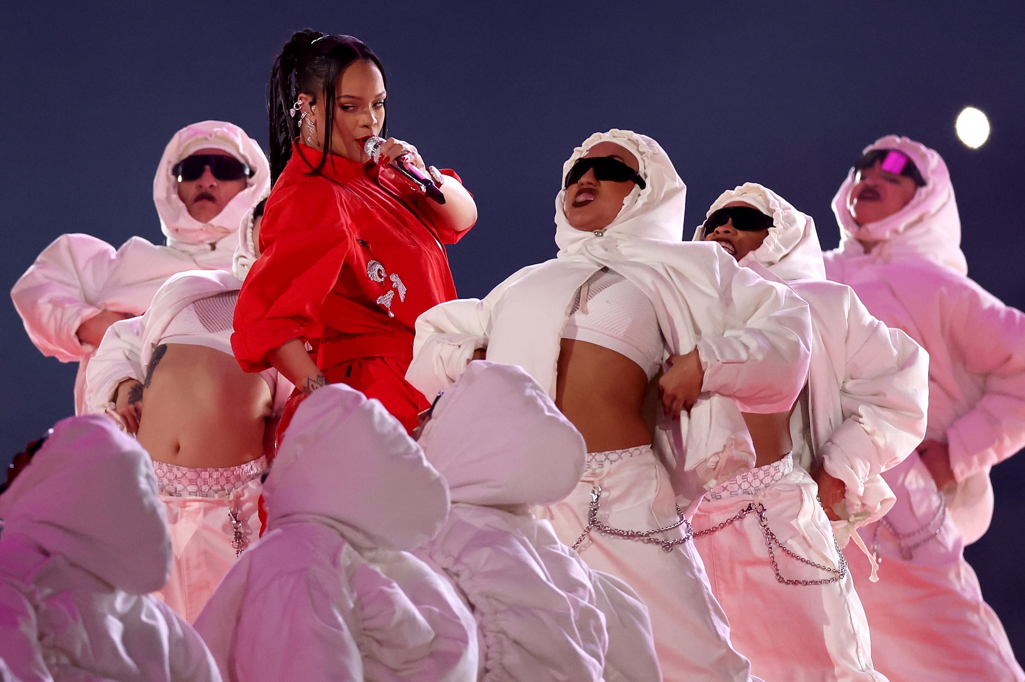 Rihanna's Super Bowl 2023 Halftime Show Outfit Included Many Layers — See  Photos
