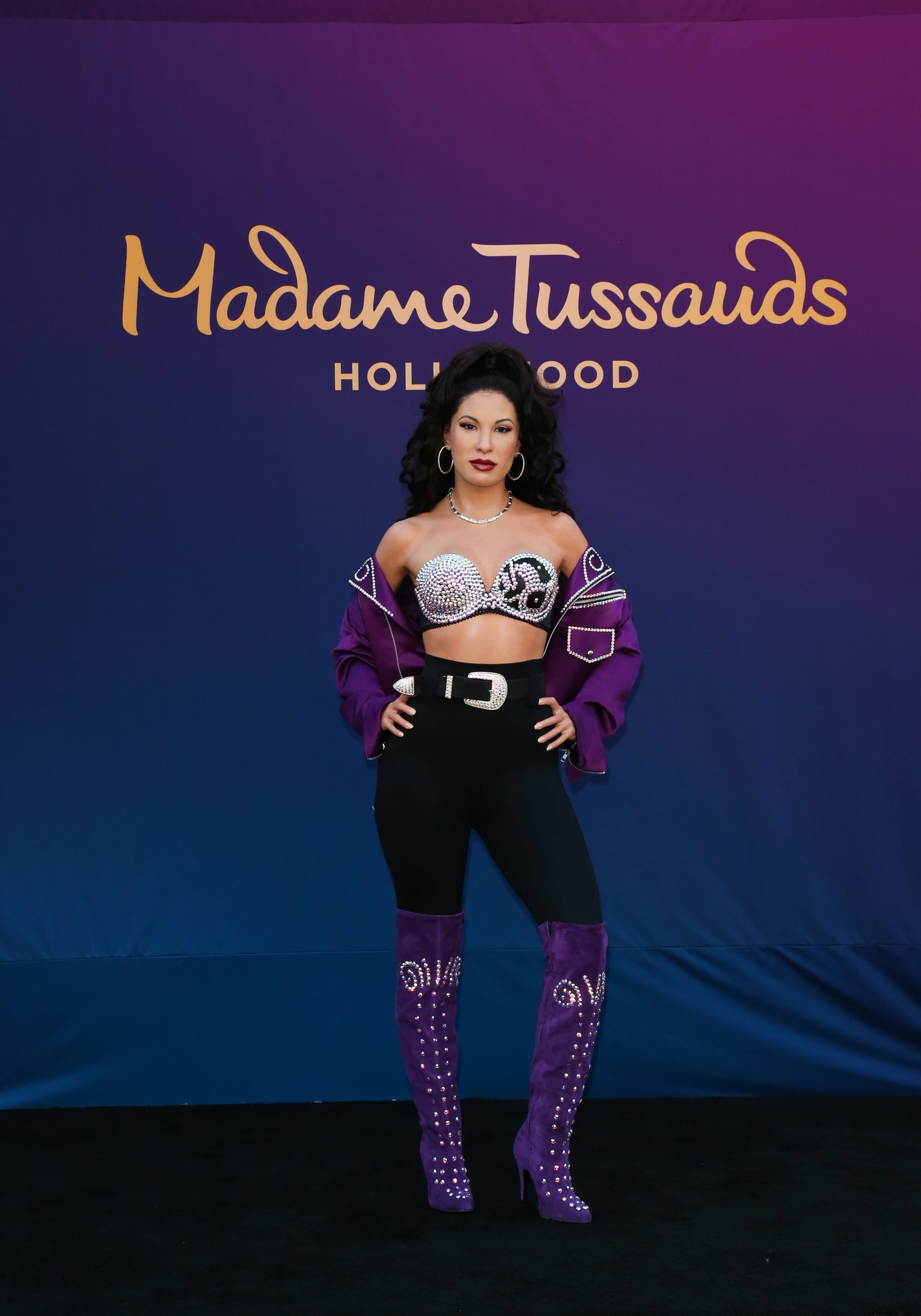 Selena Wax Figure at Times Square | POPSUGAR Latina