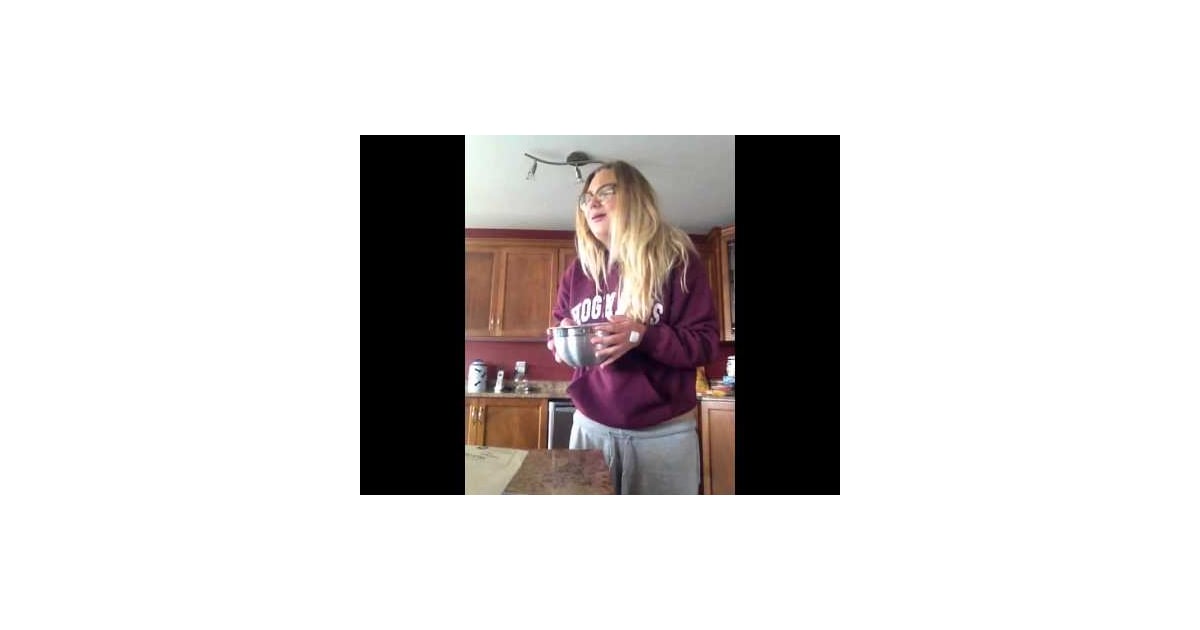 A Girl Who Did the Ice Bucket Challenge After Wisdom Teeth Surgery