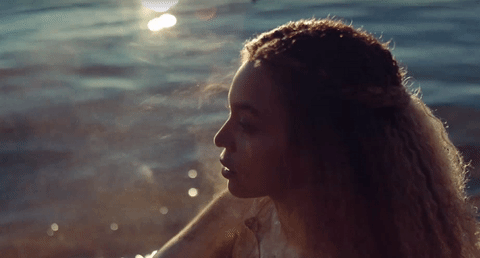 "Now I'm the one that's lying, and I don't feel bad about it / It's exactly what you get / Stop interrupting my grinding / I ain't thinking 'bout you."
Song: "Sorry"