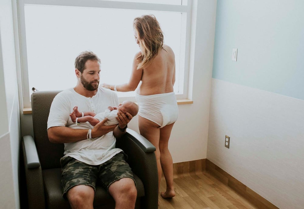 After HGTV star Jillian Harris welcomed her son Leo in 2016, she shared the details of his birth story on her blog. Aside from some gorgeous family photos, the mom also shared a snapshot of what post-birth really looks like: mama wearing mesh undies while her new bundle of joy bonds with his dad!