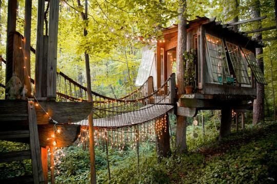 <a href="https://www.airbnb.com/rooms/1415908">Secluded In-Town Treehouse: Atlanta</a>