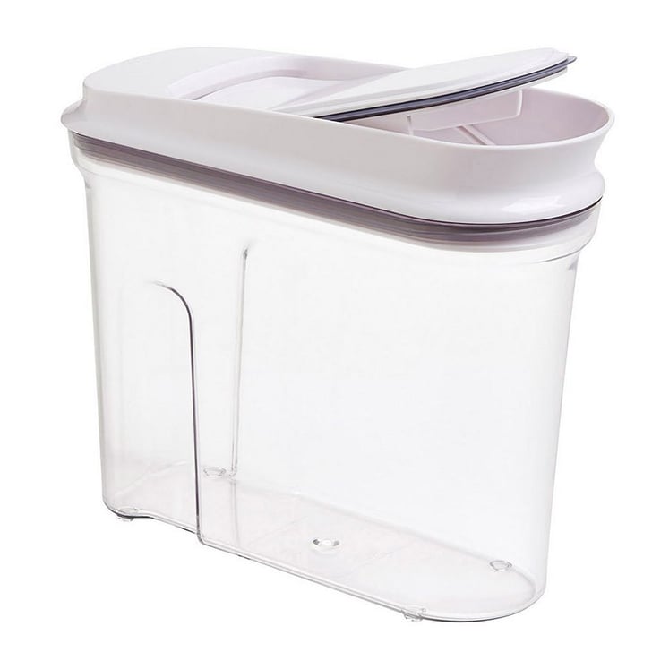 Use a cereal container as a trash can. Car Hacks POPSUGAR Smart Living UK Photo 17