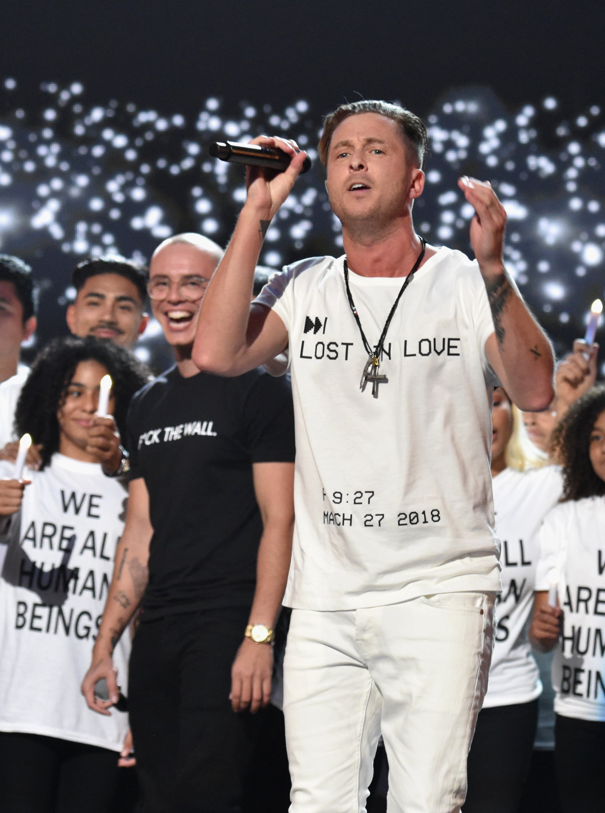 Logic And Ryan Tedder 2018 Mtv Vmas Performance Popsugar Entertainment