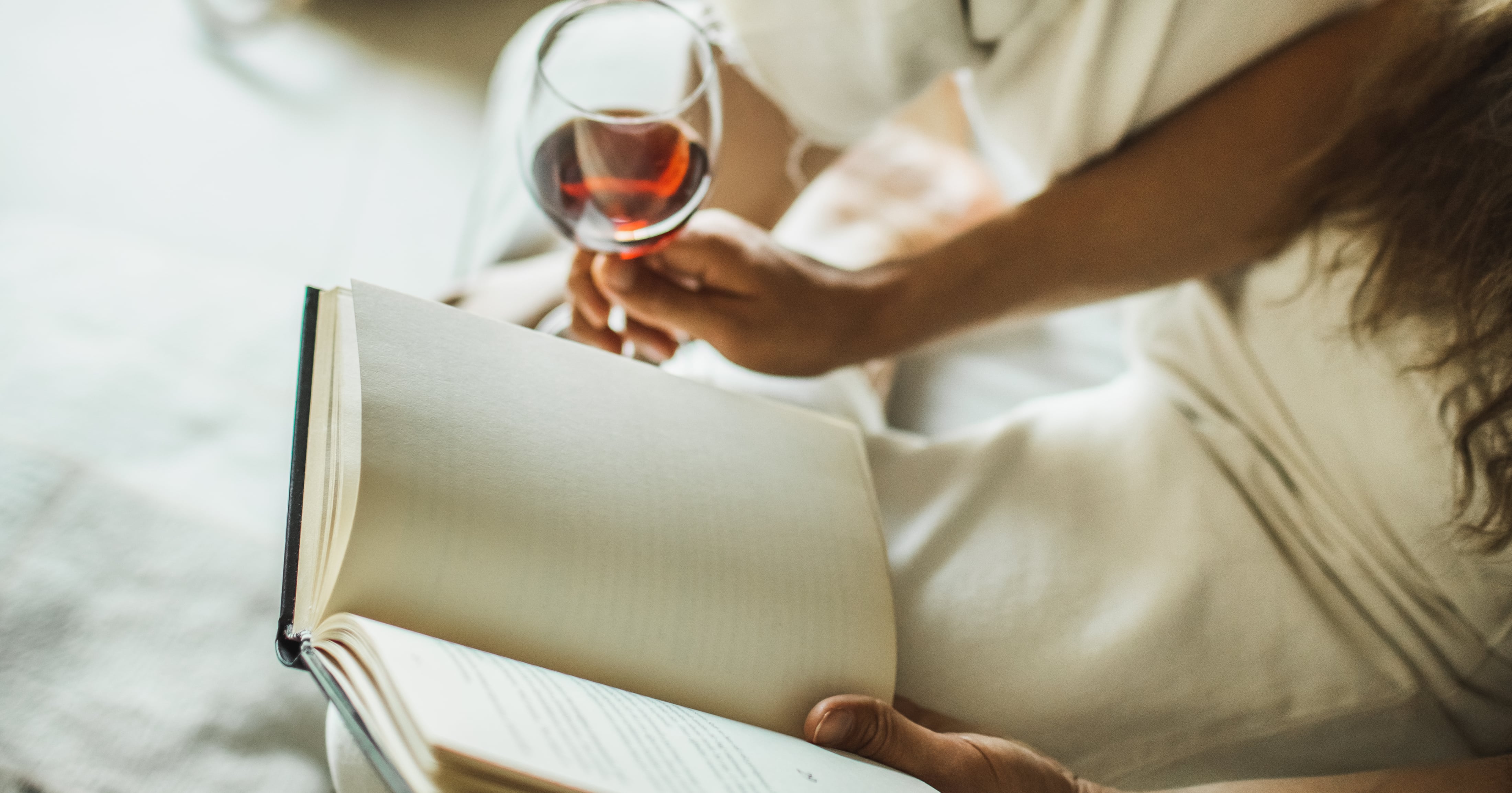 The Rise in Readaways: Why More People Are Booking Holidays Solely for Reading