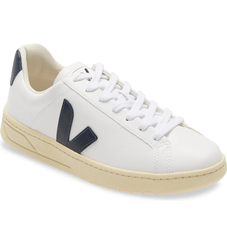 Best Outfit Gift: Veja Urca CWL Sneakers