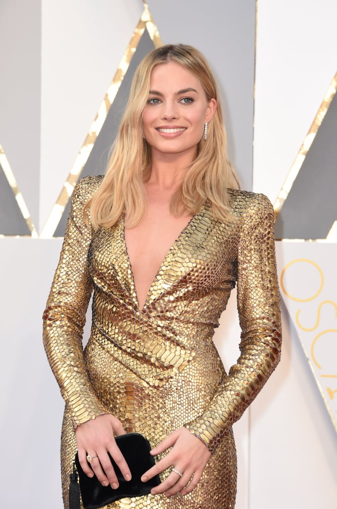 Margot Robbies Dress At Oscars 2016 Popsugar Fashion Photo 2