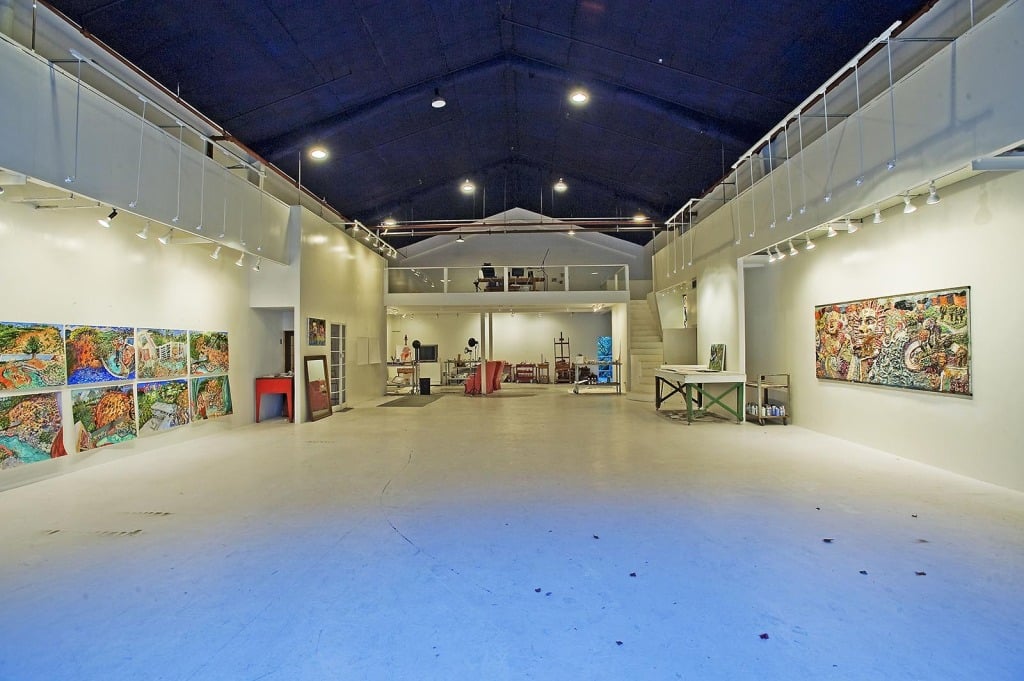 This gallery is complete with lighting and industrial finishes. 
Source: Everett Fenton Gidley