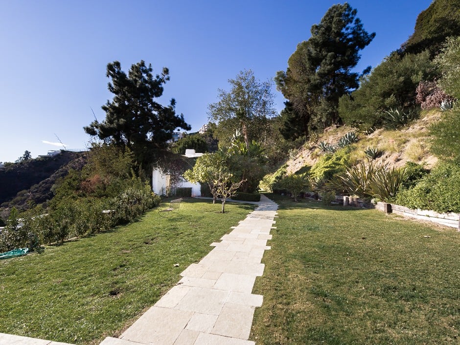 One Direction's Louis Tomlinson Buys a New Home in LA