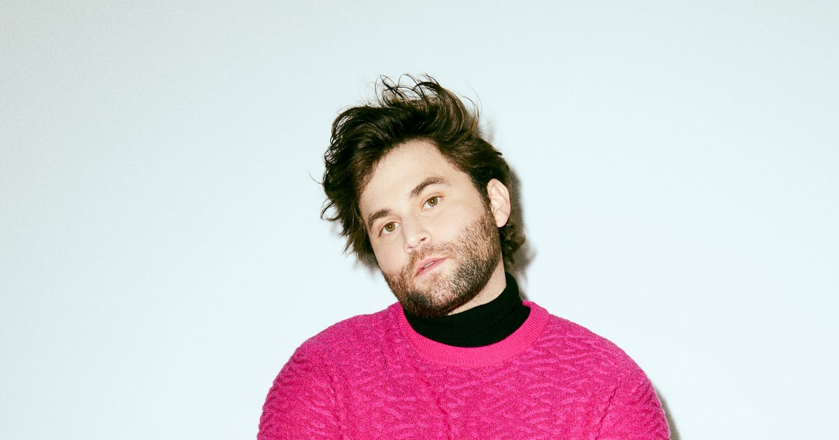 Jake Borelli Has “Finally” Made It Into the “Grey’s Anatomy” OGs Group Chat