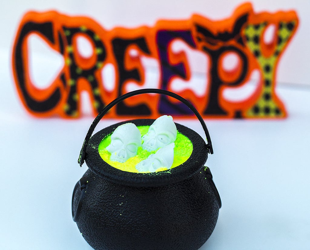 Skull Cauldron Bath Bomb