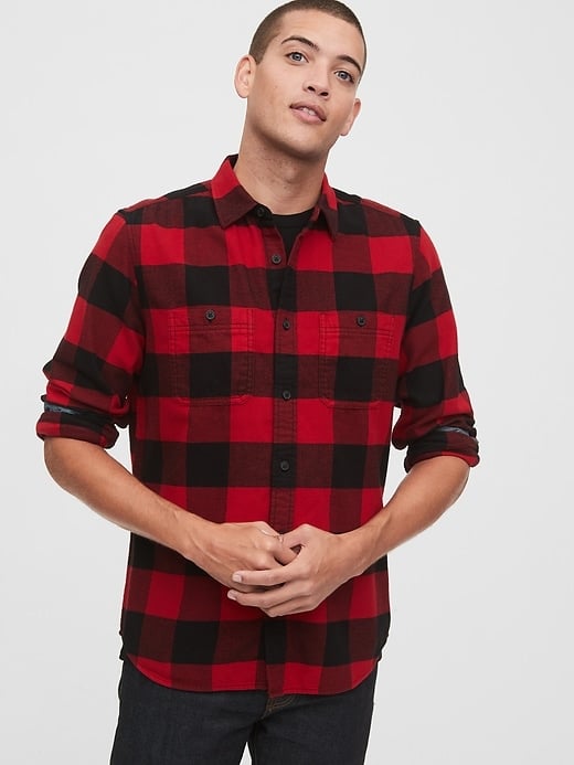 Gap Pocket Flannel Shirt in Standard Fit