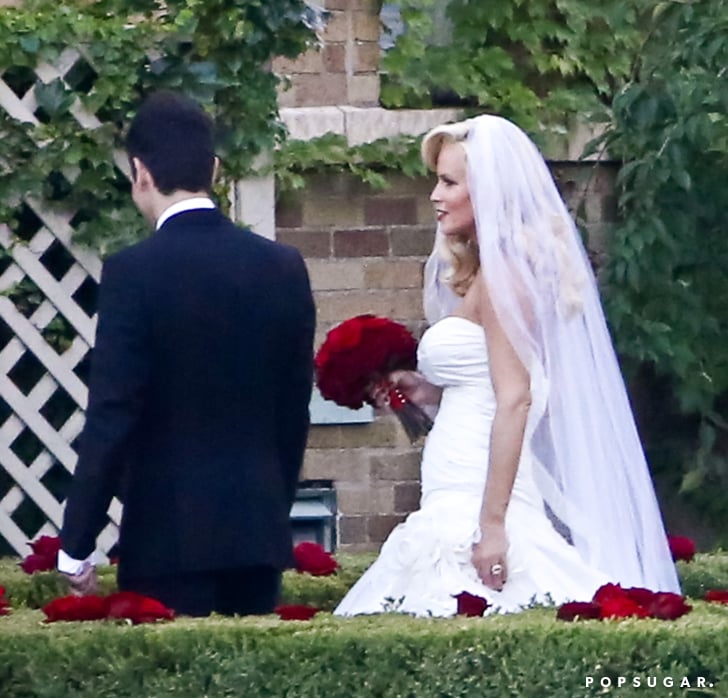 Jenny Mccarthy And Donnie Wahlberg Wedding Pictures Popsugar 